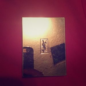 YSL finishing powder